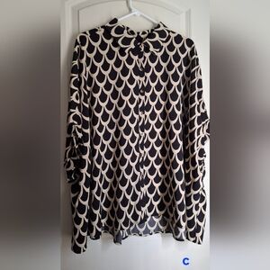 Eesome Mermaid Black and Cream Patterned Women's Top Flowy L Cottagecore Goth